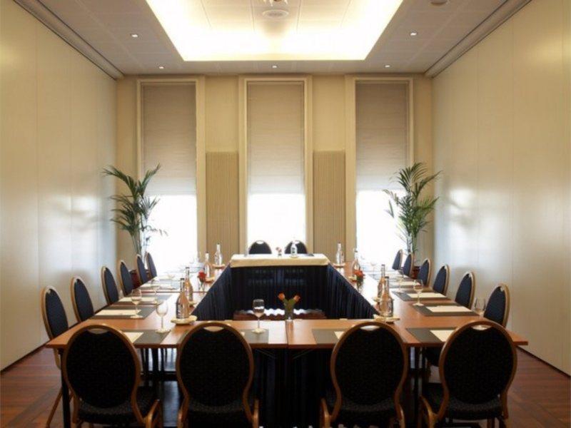 Amrath Grand Hotel De L'Empereur Maastricht Bagian luar foto